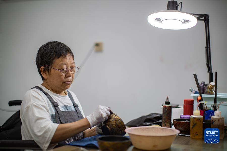 摆脱怎么玩